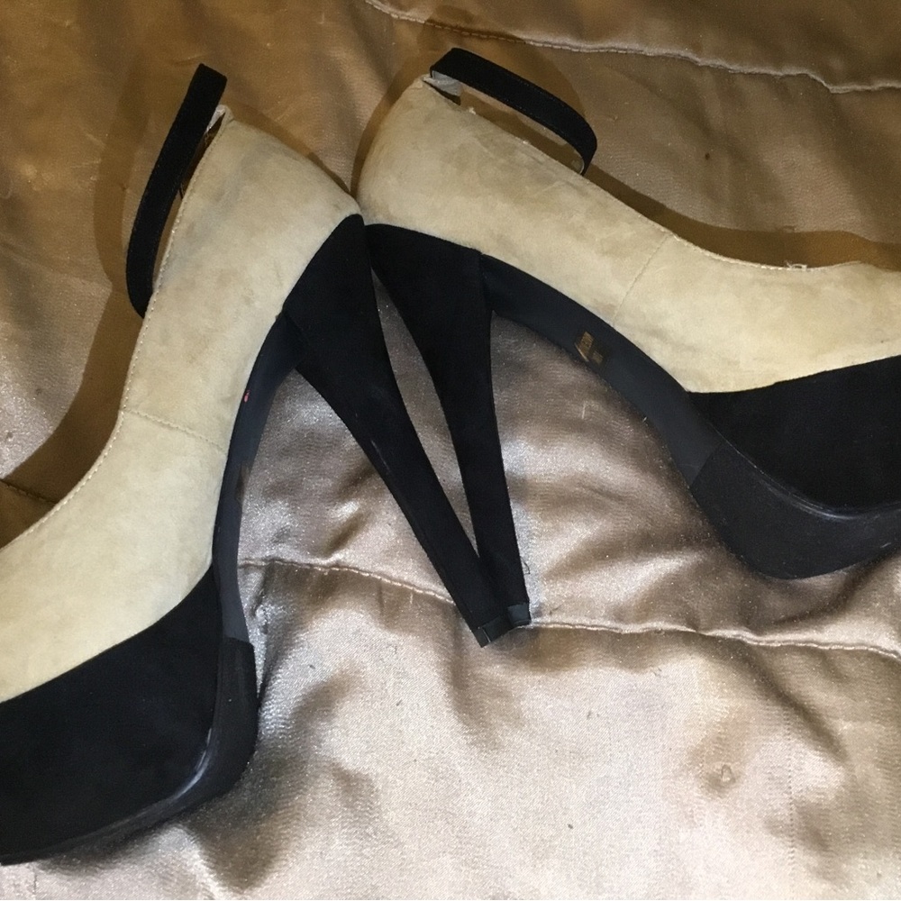 Tan Suede heels with platform step